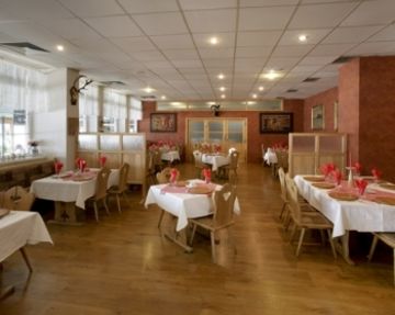 Hotel Dominika Братислава Екстериор снимка